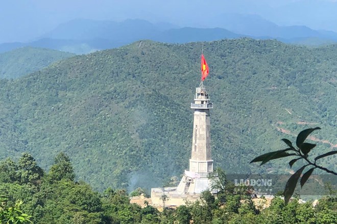 Cột cờ A Pa Chải là nơi ngã 3 biên giới: Việt Nam - Lào - Trung Quốc. Ảnh: Thanh Bình