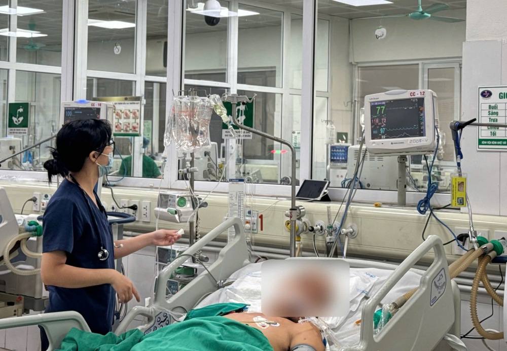 Eating blood pudding, 2 days later a man with critical meningitis. Photo: BVCC