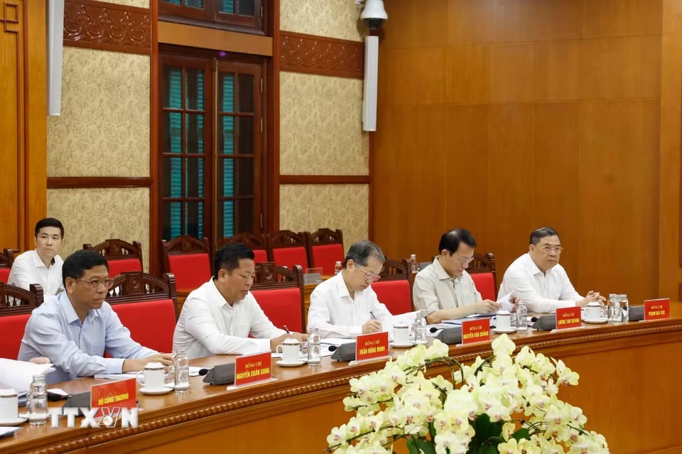 Các đại biểu tham dự cuộc làm việc. Ảnh: Thống Nhất/TTXVN