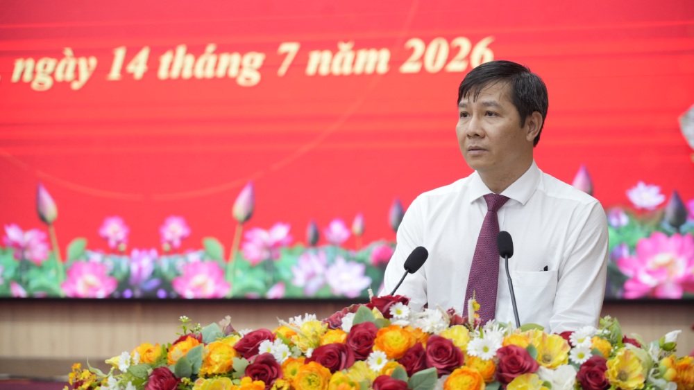 Ủy viên Trung ương Đảng, Phó trưởng Ban Tổ chức Trung ương Nguyễn Thành Tâm phát biểu tại hội nghị. Ảnh: Lê Tây