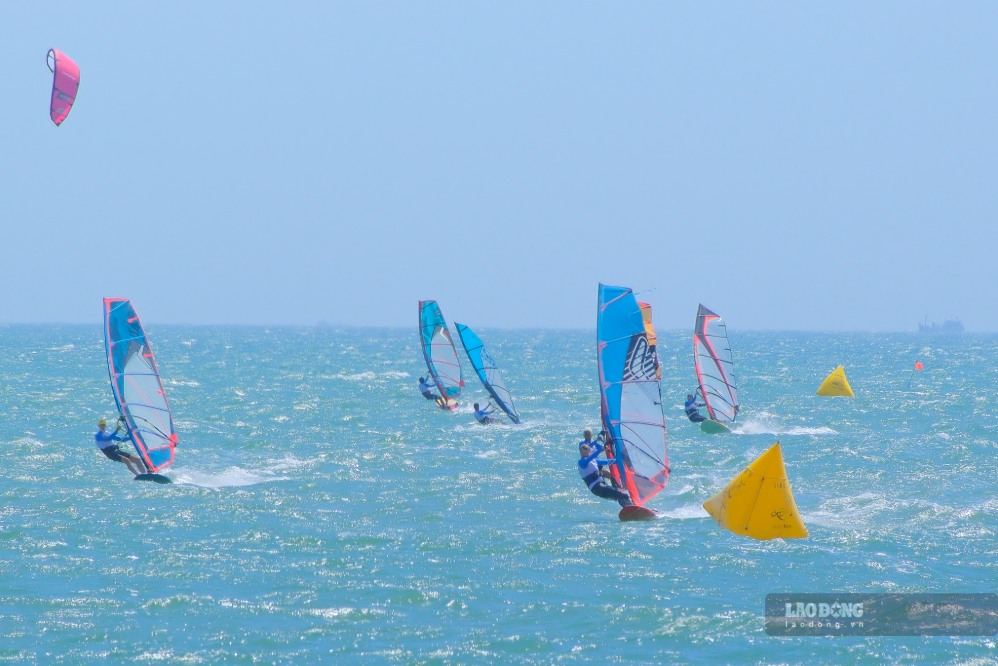 Sailing tournament held at Mui Ne beach. Photo: Duy Tuan