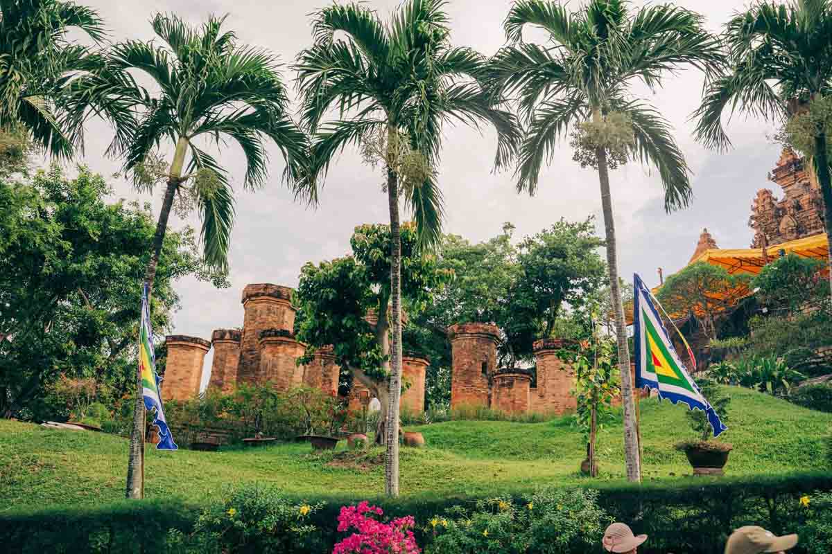 Ponagar Tower complex. Photo: Luong Phong