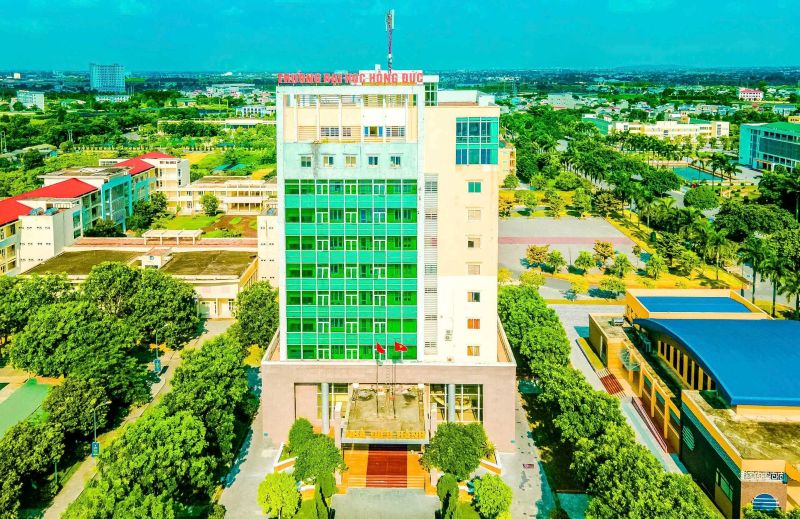 Officially merging Thanh Hoa University of Culture, Sports and Tourism into Hong Duc University. Photo: Hong Duc University provided
