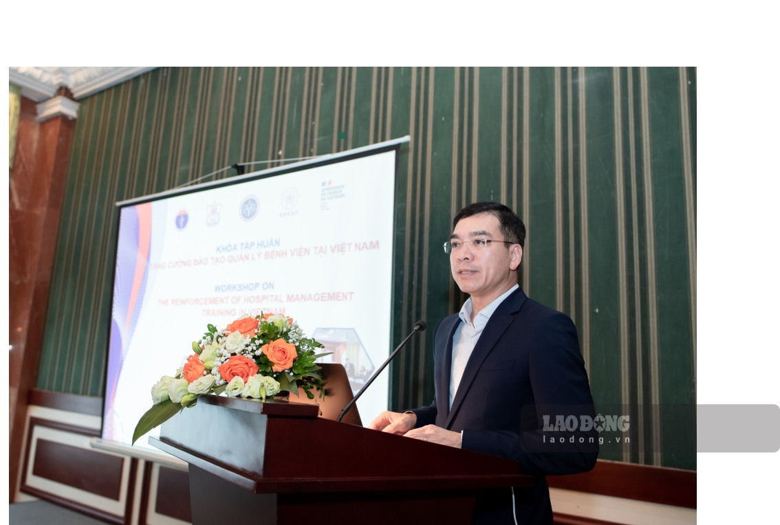 Dr. Ha Anh Duc - Director of the Department of Medical Examination and Treatment Management, Ministry of Health - spoke. Photo: Tra My