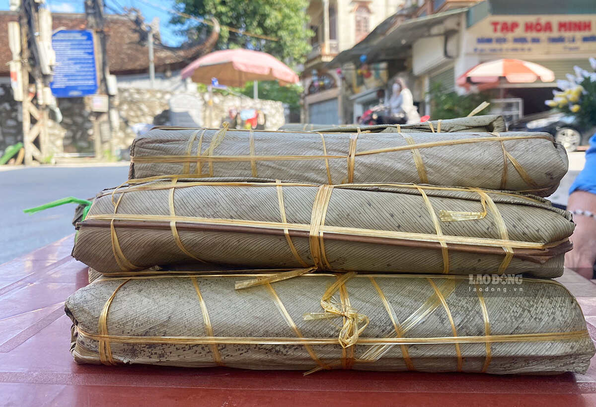 Bánh gio sau khi chín được bán ở khu vực đình Cốc và nhiều chợ tại Hải Phòng, Quảng Ninh... Ảnh: Nguyễn Huệ