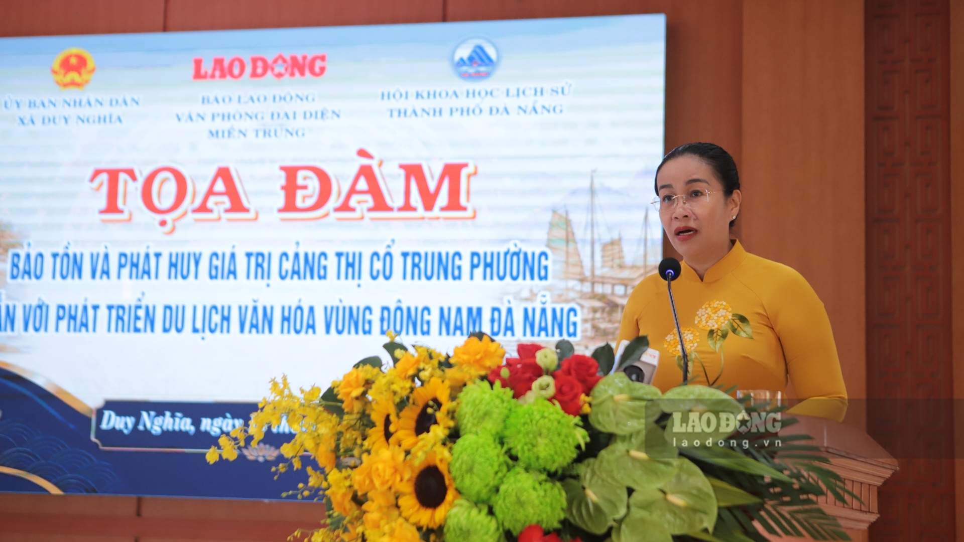 Vice Chairman of Da Nang City People's Committee Ms. Nguyen Thi Anh Thi orients solutions to protect heritage. Photo: Hoai Luan
