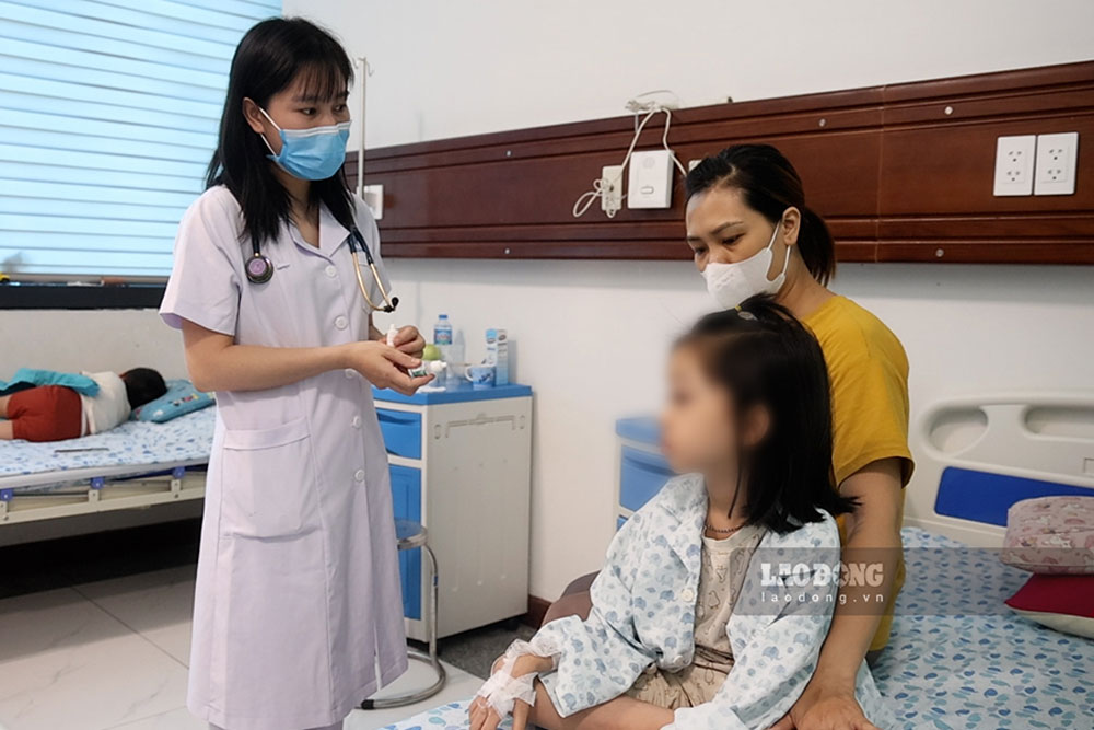 Aumento del adenovirus, muchos niños con fiebre alta, conjuntivitis grave, hospitalizados