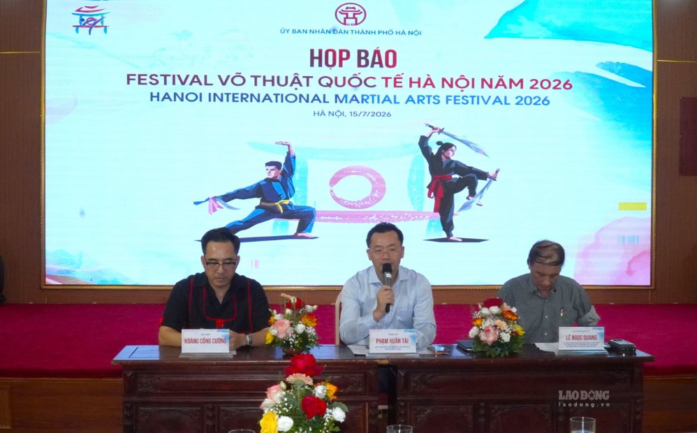 Le comité d'organisation annonce le Festival international des arts martiaux de Hanoï 2026 avec de nombreuses activités d'échange, de spectacle et de promotion de l'essence des arts martiaux vietnamiens. Photo: Minh Vu