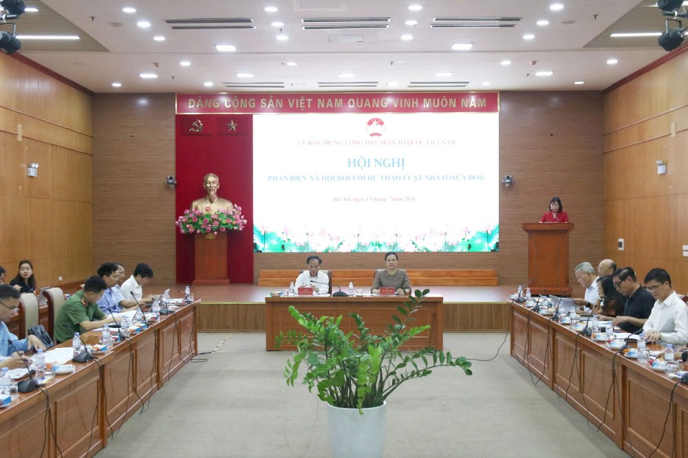 Quang cảnh Hội nghị phản biện xã hội đối với dự án. Ảnh: MTTQ