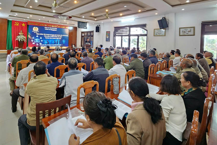 Bồi dưỡng kỹ năng phòng, chống lừa đảo cho người có uy tín