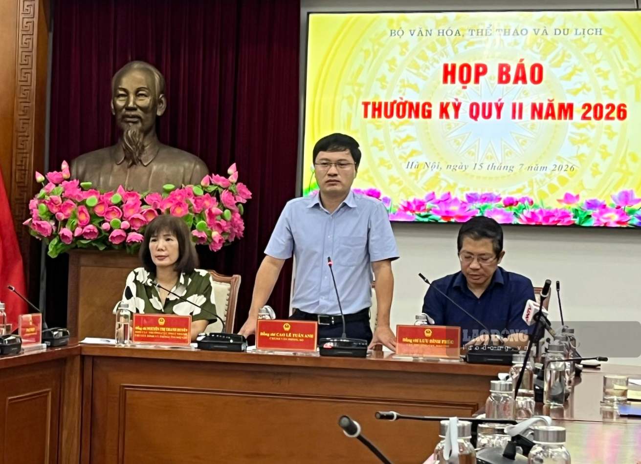 Ông Cao Lê Tuấn Anh - Chánh Văn phòng Bộ VHTTDL phát biểu tại cuộc họp. Ảnh: Chí Long