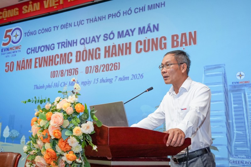 Mr. Bui Trung Kien - Deputy General Director of EVNHCMC delivered the opening speech of the program. Photo: EVNHCMC provided