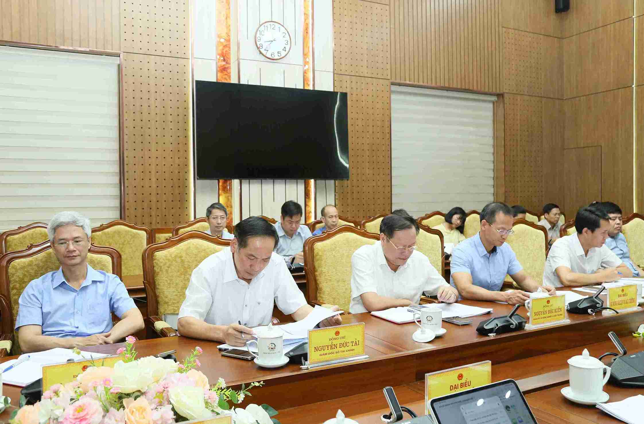 Meeting on management, exploitation of sand mines and implementation of social security policies in Hung Yen. Photo: Hung Yen Provincial e-Portal