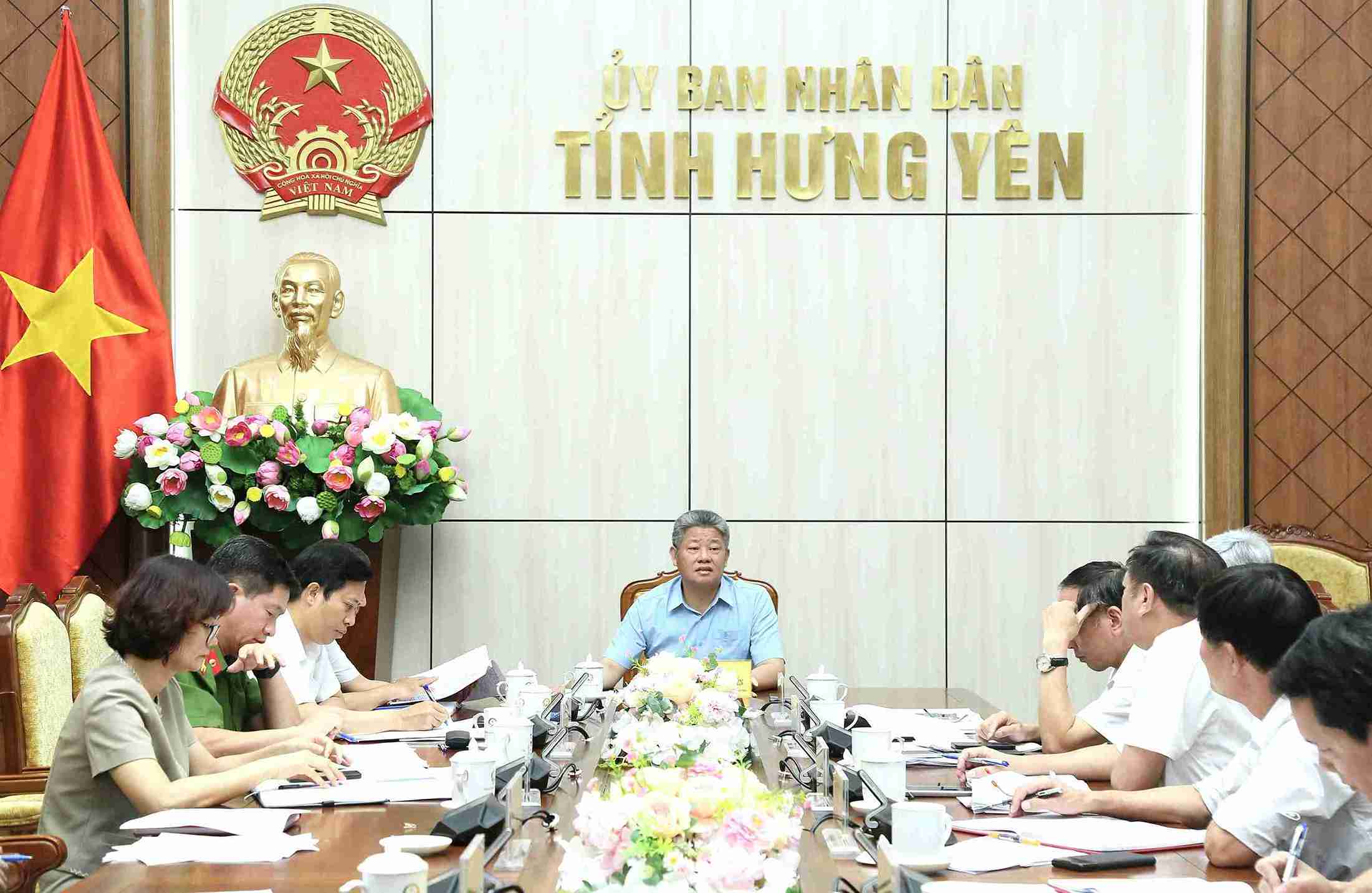 Chủ tịch UBND tỉnh chỉ đạo bảo đảm nguồn vật liệu cho các công trình trọng điểm