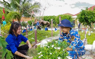 Tuổi trẻ Học viện Hải quân chung sức xây dựng nông thôn mới