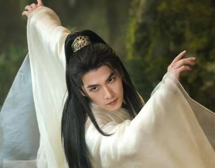 Duong Duong stars in the movie "Pham Nhan Tu Tien Truyen". Photo: VieON.
