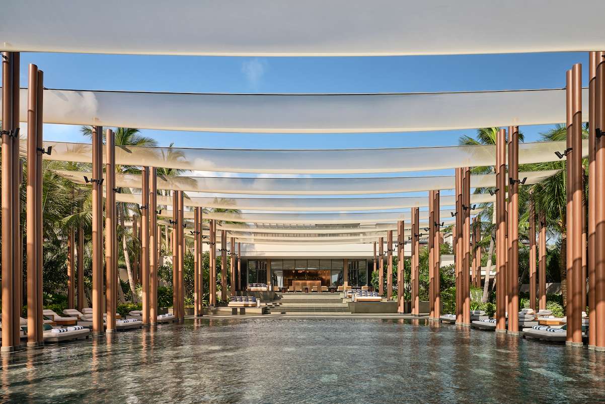 Bể bơi tại Regent Phu Quoc. Ảnh: IHG