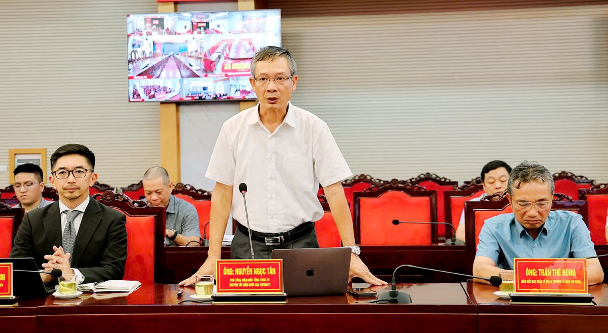 Ông Nguyễn Ngọc Tân – Phó Tổng Giám đốc EVNNPT phát biểu tại buổi làm việc