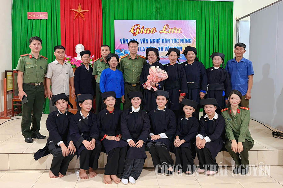 Gắn dân vận với bảo tồn văn hóa dân tộc ở Văn Hán