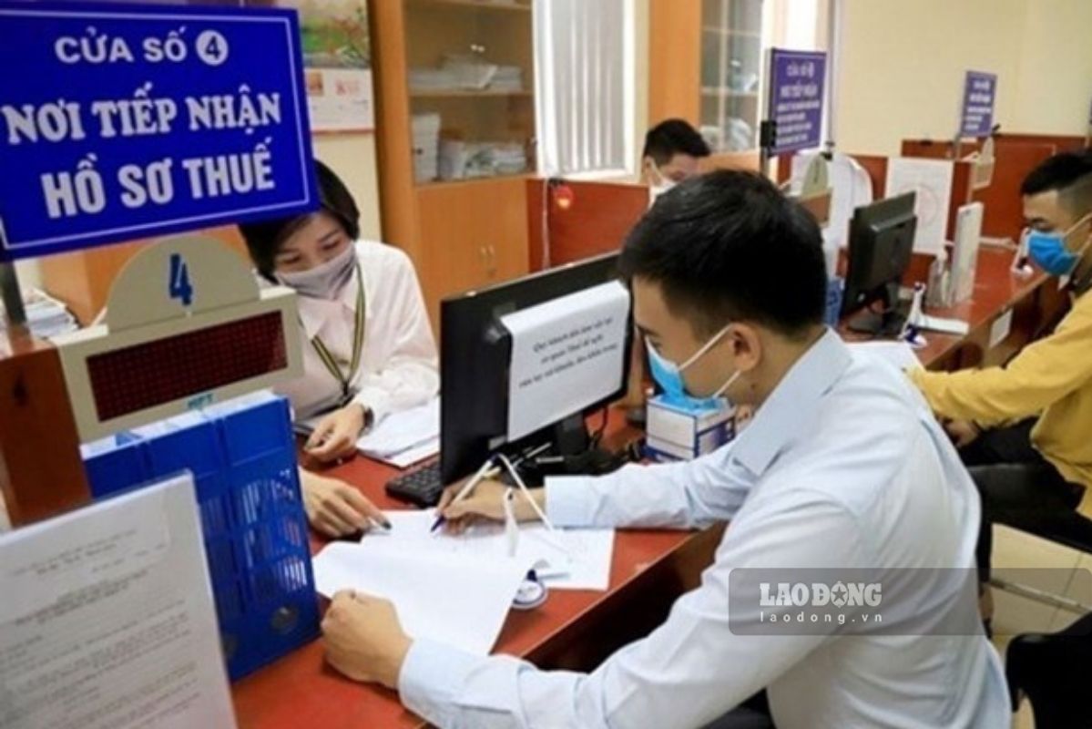 Workers are exempt from personal income tax for all overtime and overtime wages. Photo: Hai Nguyen
