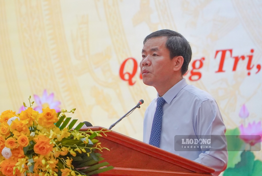 Bí thư Tỉnh ủy Quảng Trị Nguyễn Văn Phương phát biểu chỉ đạo kỳ họp. Ảnh: Nguyễn Luân