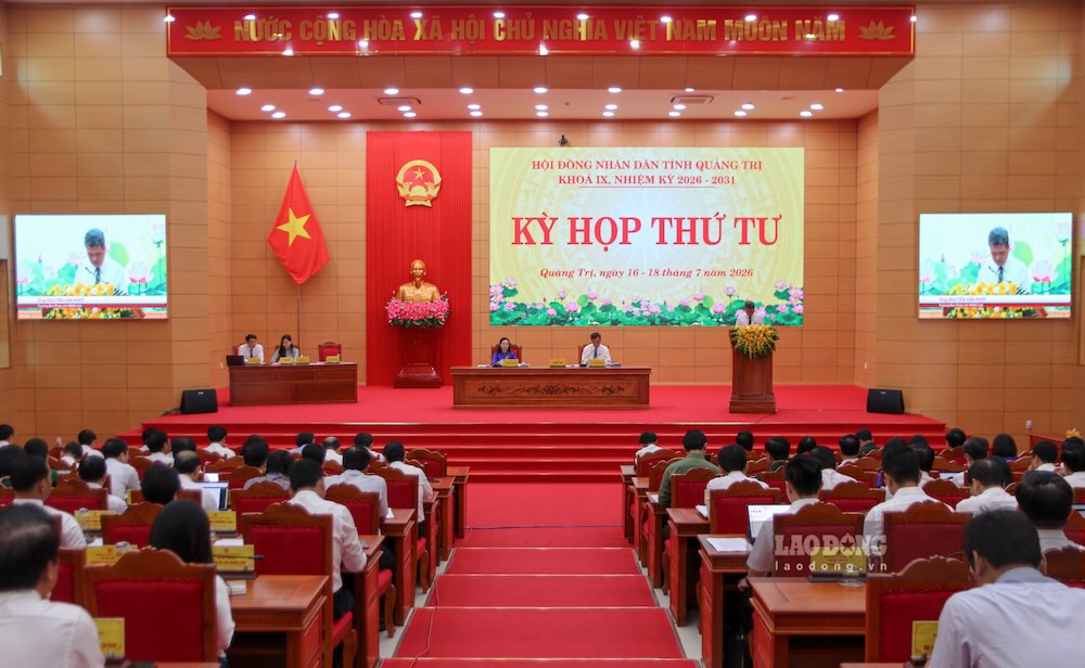 The GRDP target of 10.6% in 2026 is the key content at the session. Photo: Nguyen Luan