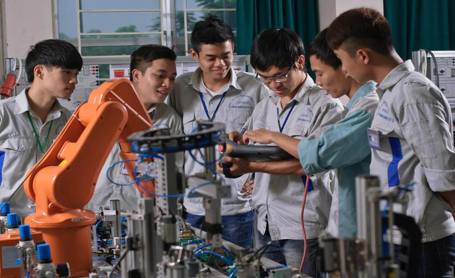 Students of Hanoi Vocational College. Photo by Hai Nguyen