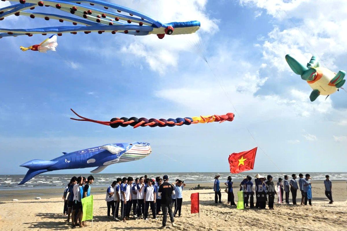 Khu vực mô hình “Biển xanh Long Hải” còn phù hợp các hoạt động teambuilding, cắm trại... và nhiều hoạt động khác. Ảnh: Thành An