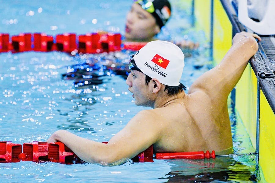 Swimmer Tran Van Nguyen Quoc is qualified to participate in the 2026 Asian Age Group Championship in Thailand. Photo: Minh Dan