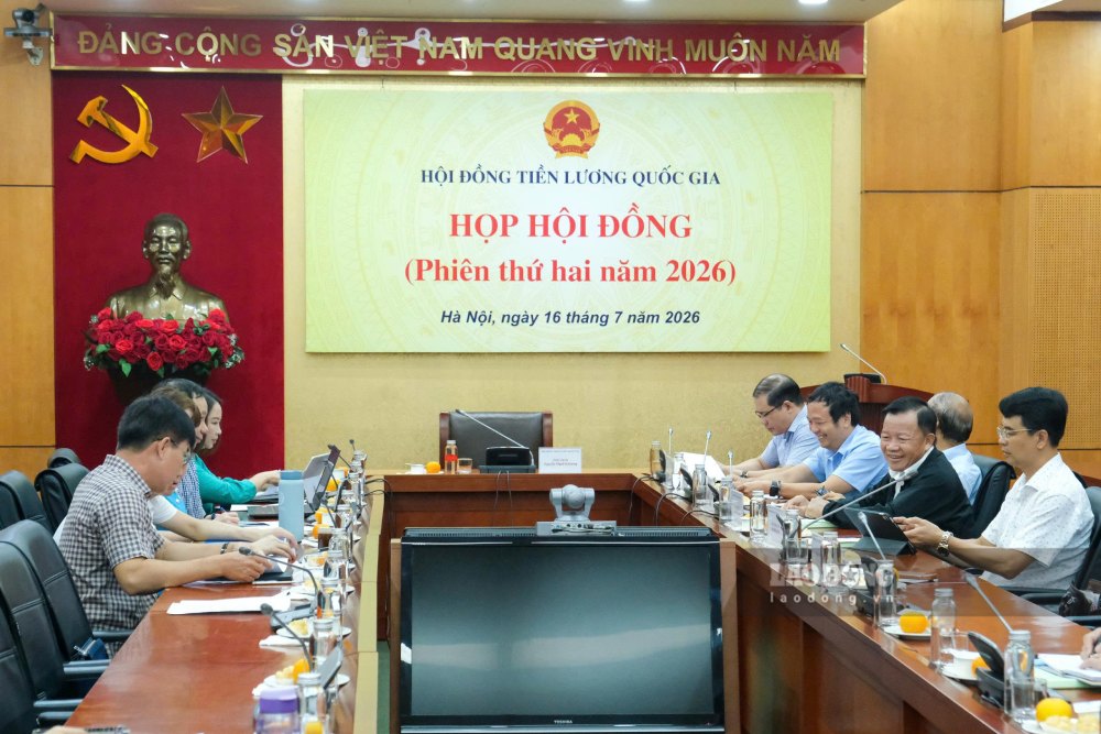 Sáng 16.7, Hội đồng Tiền lương quốc gia tổ chức phiên họp thứ 2 về điều chỉnh lương tối thiểu vùng năm 2027. Ảnh: Quỳnh Chi