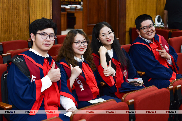 Estudiantes de la Universidad Politécnica de Hanoi. Foto: Proporcionada por la universidad