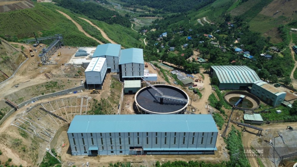The factory is one of the large-scale deep mineral processing projects in Lao Cai. Photo: Dinh Dai