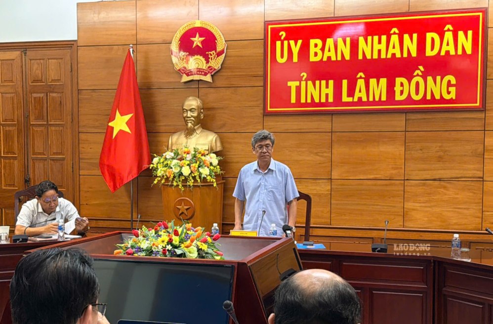 Phó Chủ tịch UBND tỉnh Lâm Đồng Nguyễn Minh đánh giá về tiến độ triển khai quy hoạch chung xây dựng Khu du lịch quốc gia Mũi Né. Ảnh: Duy Tuấn
