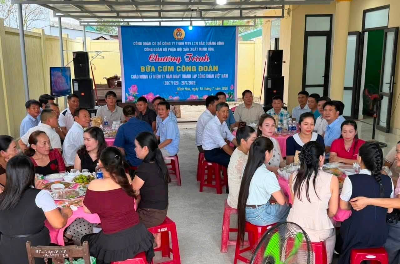 Trade Union Meal" at Bac Quang Binh LCN One Member Limited Liability Company contributes to connecting union members and workers with businesses. Photo: Quang Tri Trade Union