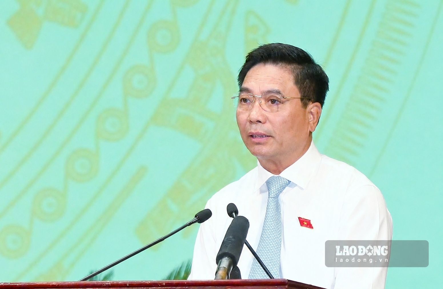 Mr. Nguyen Doan Anh - Member of the Party Central Committee, Vice Chairman of the National Assembly requested Thanh Hoa to be drastic to ensure the growth target. Photo: Tran Lam