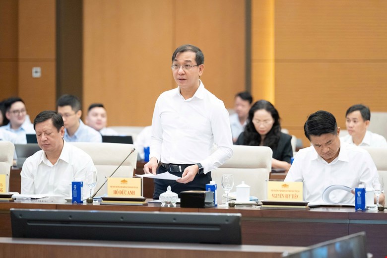 Deputy Chief Procurator of the Supreme People's Procuracy Ho Duc Anh said that the promulgation of the Criminal Procedure Code (amended) aims to strengthen power control, prevent wrongful convictions)... Photo: Quochoi. vn.