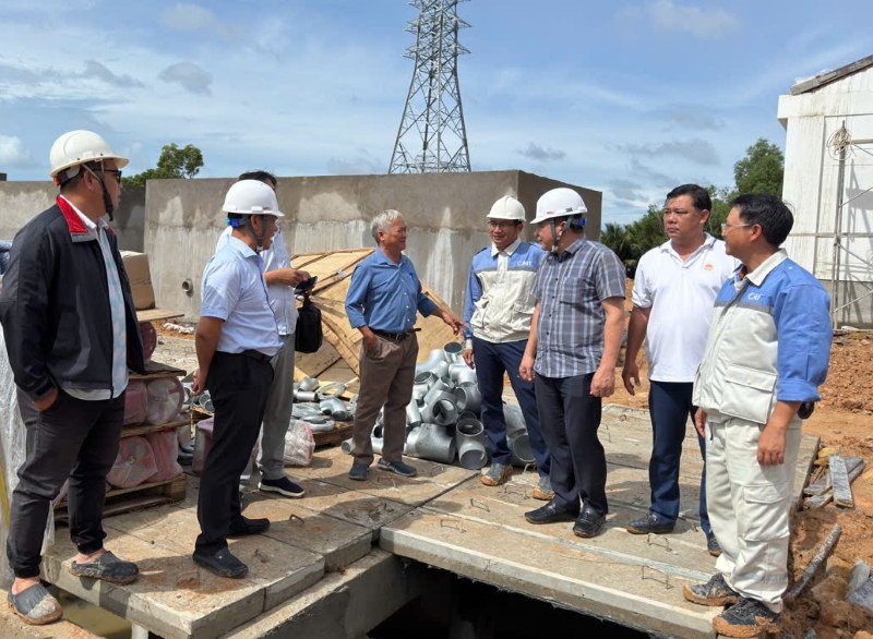 EVNSPC leaders regularly inspect and urge the progress of key construction investment projects. Photo: EVNSPC provided