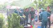 Continuing to take DNA samples from 86 unidentified martyrs' graves in Hue. Photo: Hue City Military Command