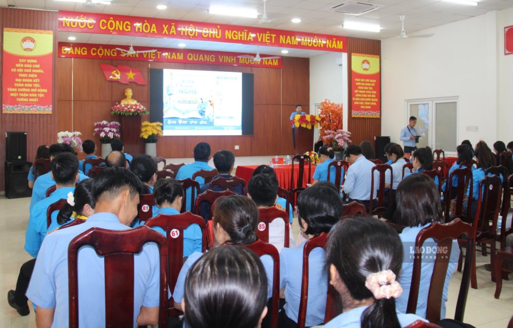 Lãnh đạo LĐLĐ tỉnh Khánh Hòa quán triệt Nghị quyết Đại hội XIV Công đoàn Việt Nam. Ảnh: Phương Linh