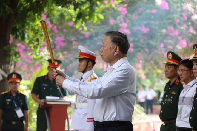 Cuộc đời của các anh, các chị đã góp phần mở ra tương lai tươi sáng cho dân tộc Việt Nam