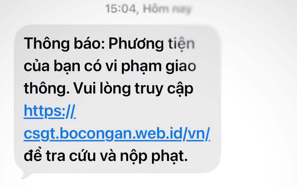 Notices of "cold fines" are sent by subjects to people's phone numbers. Photo: Traffic Police Department