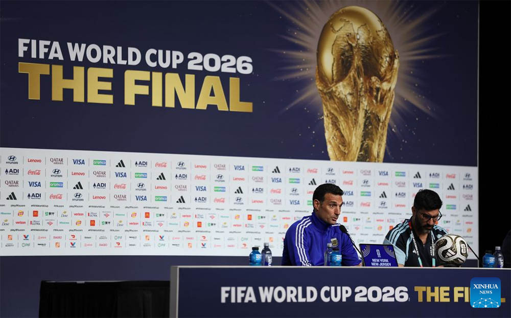 Argentina coach Lionel Scaloni attends a press conference before the 2026 World Cup final. Photo: Xinhua