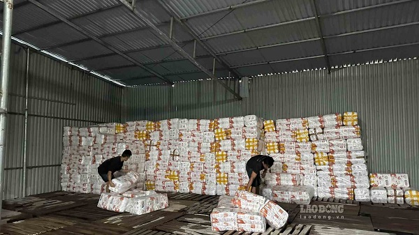 Many workers hope to have their regional minimum wage increased soon. Photo: Duc Huy