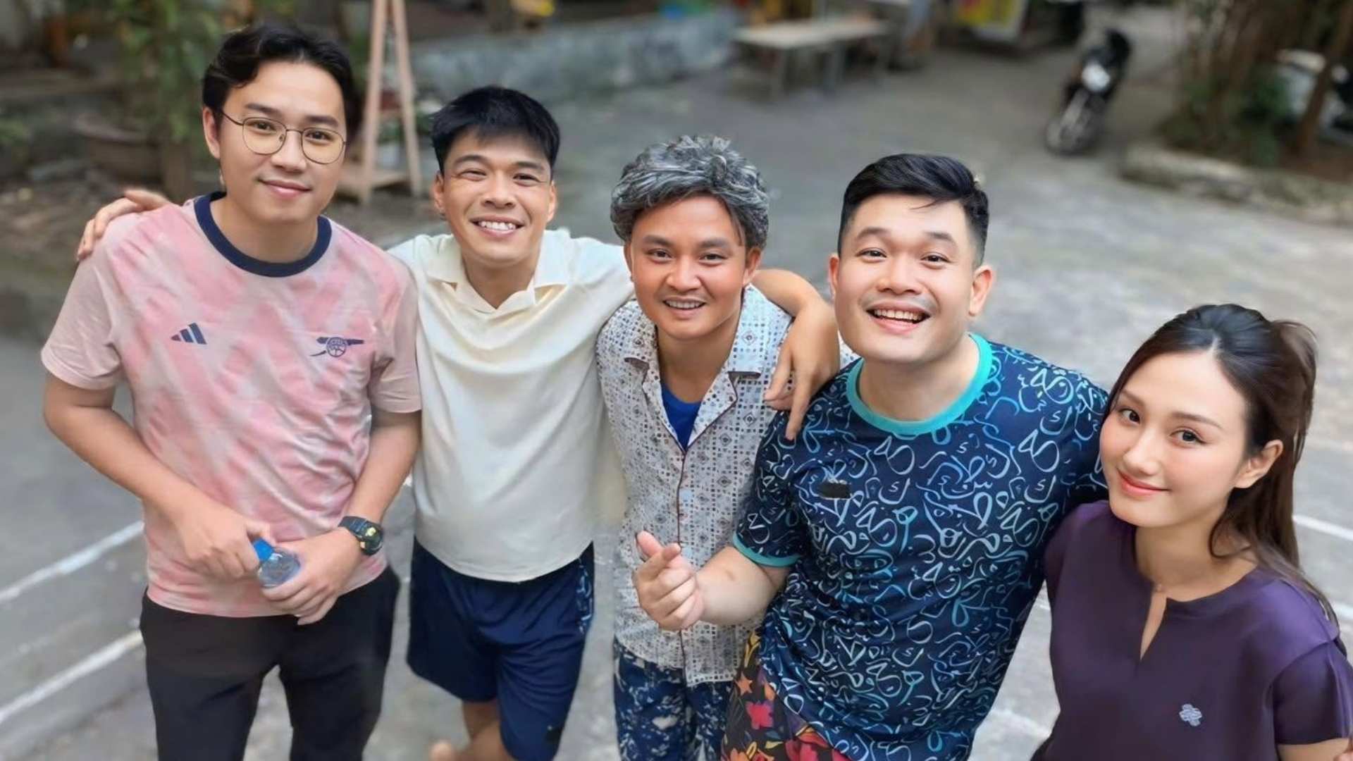 Cuong Ca believes that making comedy content today requires many new ideas and responsibility to the audience. Photo: Character provided