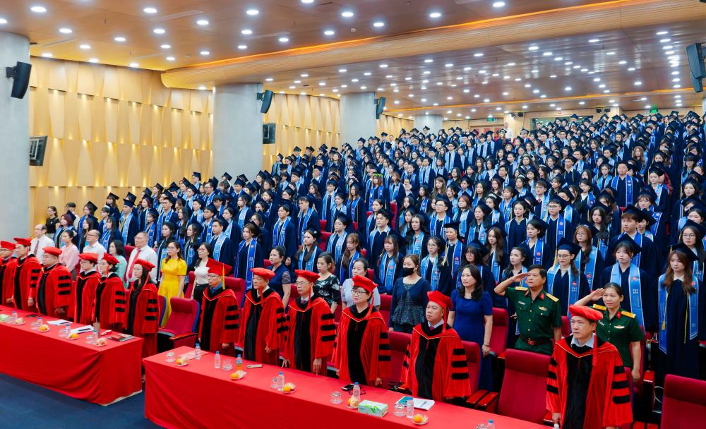 New engineers and bachelors on the graduation day. Photo: Hong Bang International University
