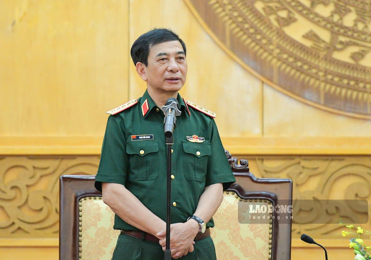 Đại tướng Phan Văn Giang phát biểu tại buổi làm việc với lãnh đạo tỉnh Ninh Bình. Ảnh: Nguyễn Trường