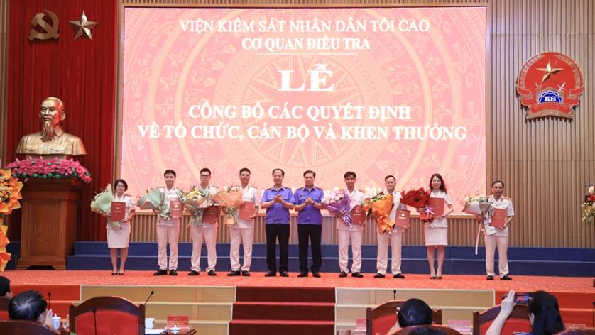 Buổi trao quyết định công bố bổ nhiệm với các Trưởng, Phó phòng thuộc Cơ quan điều tra Viện KSND Tối cao. Ảnh: Viện KSND Tối cao