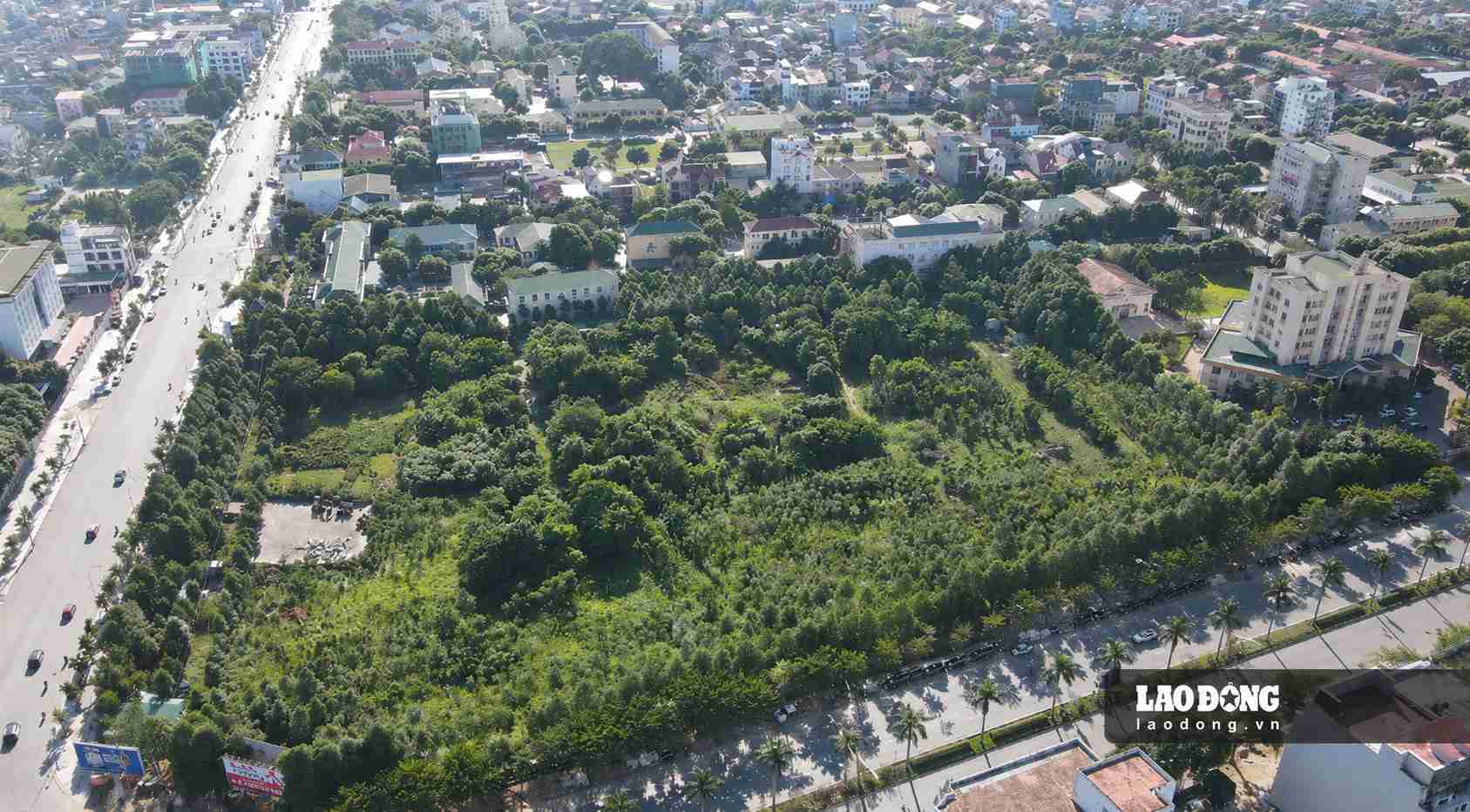 The golden land area of more than 3.7ha, which was previously planned for the construction of the centralized administrative center of Nghe An province, is now auctioned for housing, commercial, and service projects. Photo: Duy Chuong
