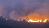Forest fires continuously in Quang Tri, border guards urgently extinguish the fire. Photo: Quang Tri Border Guard