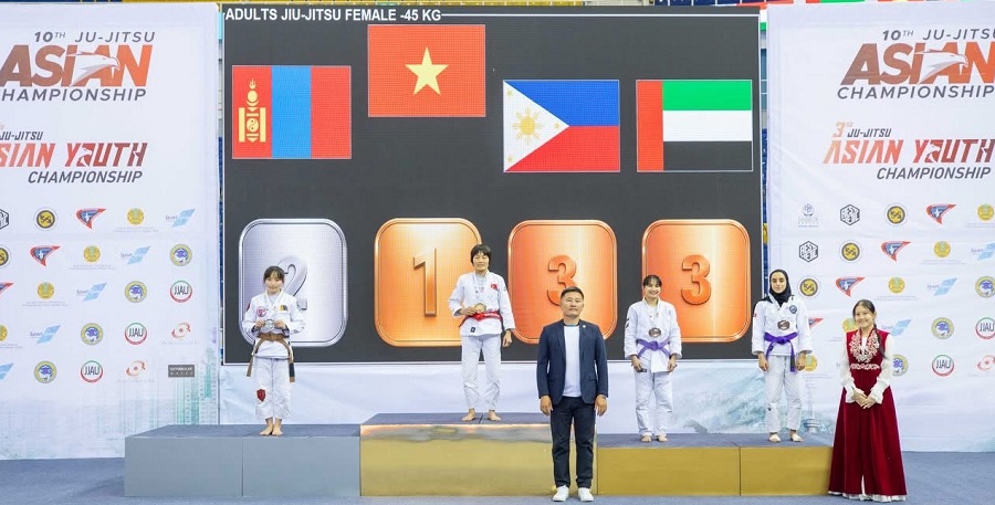 Player Phung Thi Hue won a gold medal at the 2026 Asian Jujitsu Championships. Photo: Asian Jujitsu Union